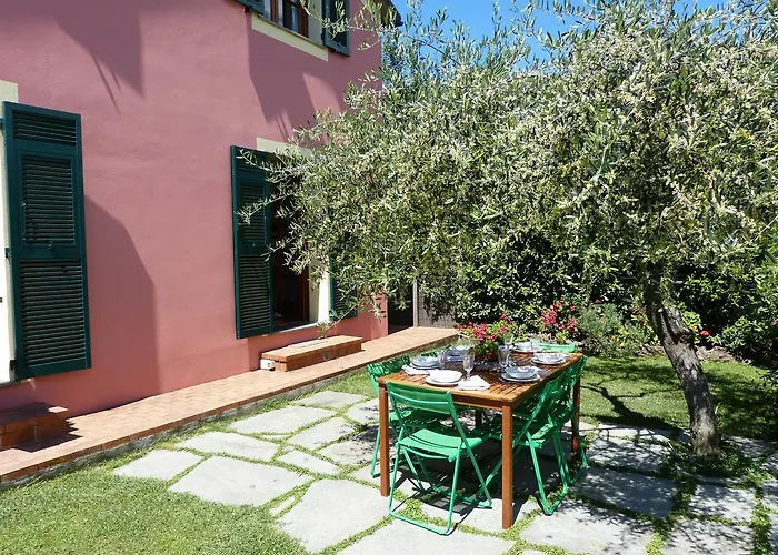 Olive Press Dom wakacyjny Chiavari